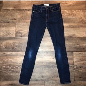 Women’s GAP True Skinny Jeans